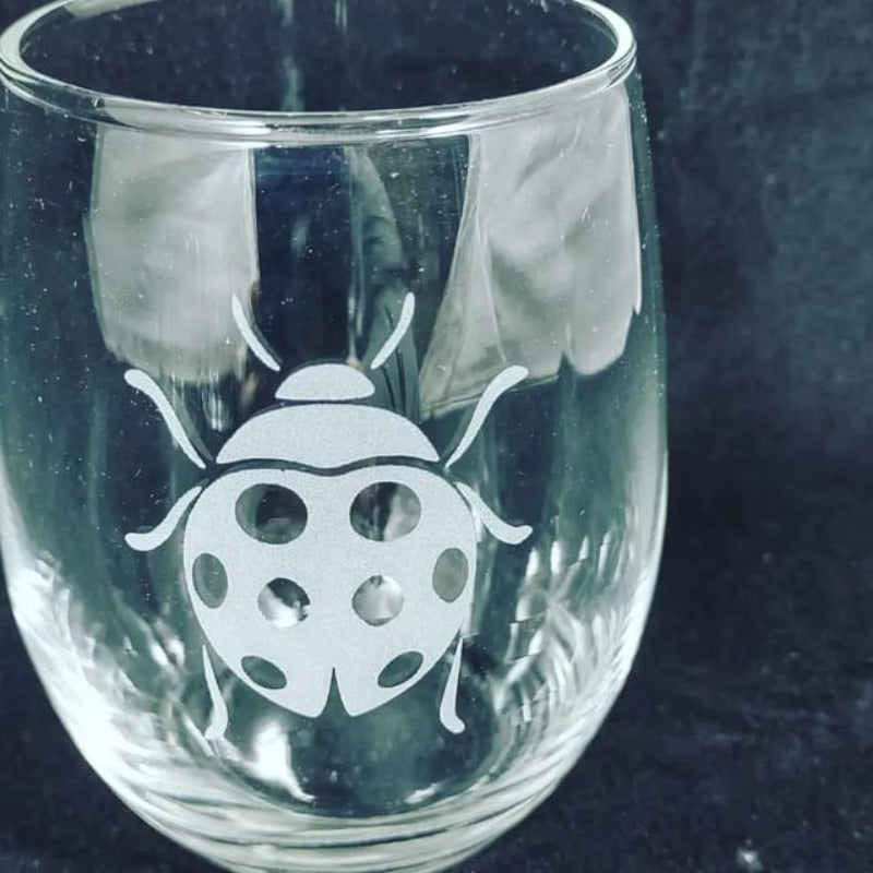 Etched Ladybug Stemless Wine Glass